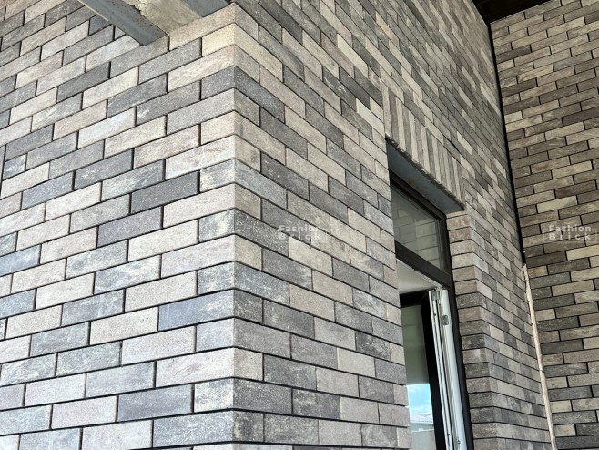 Завод кирпича и квадроблоков ФэшнБрик  кирпичные блоки для заборов и столбов от завода с доставкой