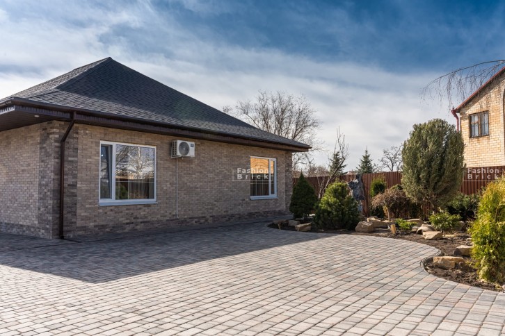 Завод кирпича и квадроблоков ФэшнБрик  заборные блоки от производителя завод Литос