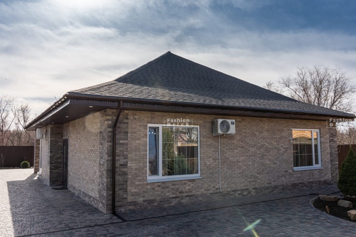 Завод кирпича и квадроблоков ФэшнБрик  производство квадроблоки, тетрисблоки, гиперпрессованный кирпич для заборов и столбов от завода