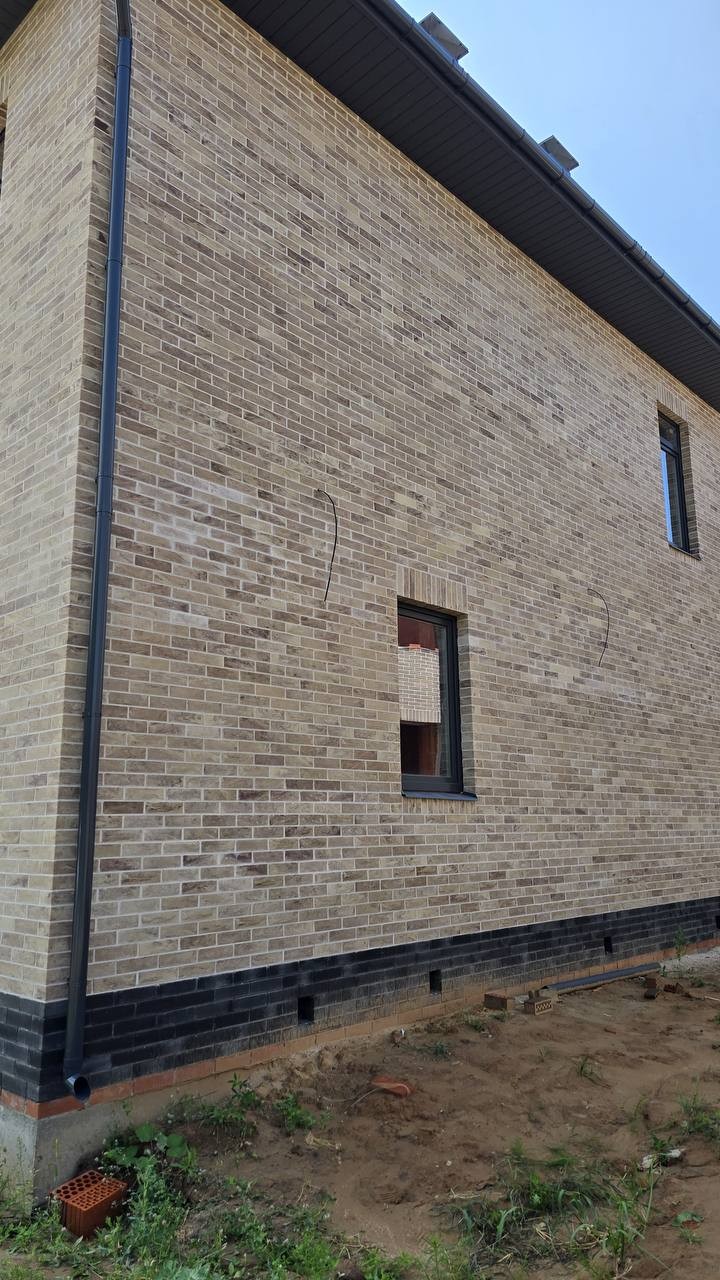 Завершено строительство великолепного дома в Казани! Фасад - воплощение элегантности. 