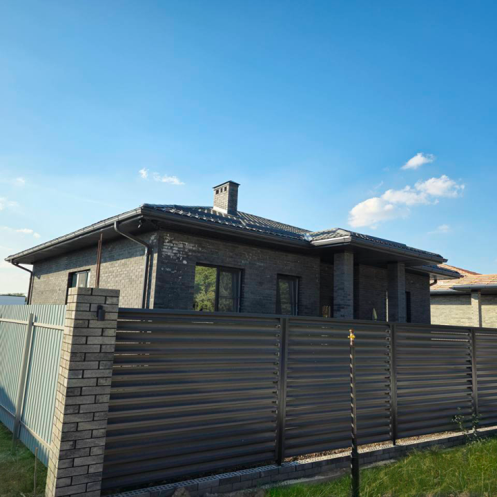 Дом FB Черный