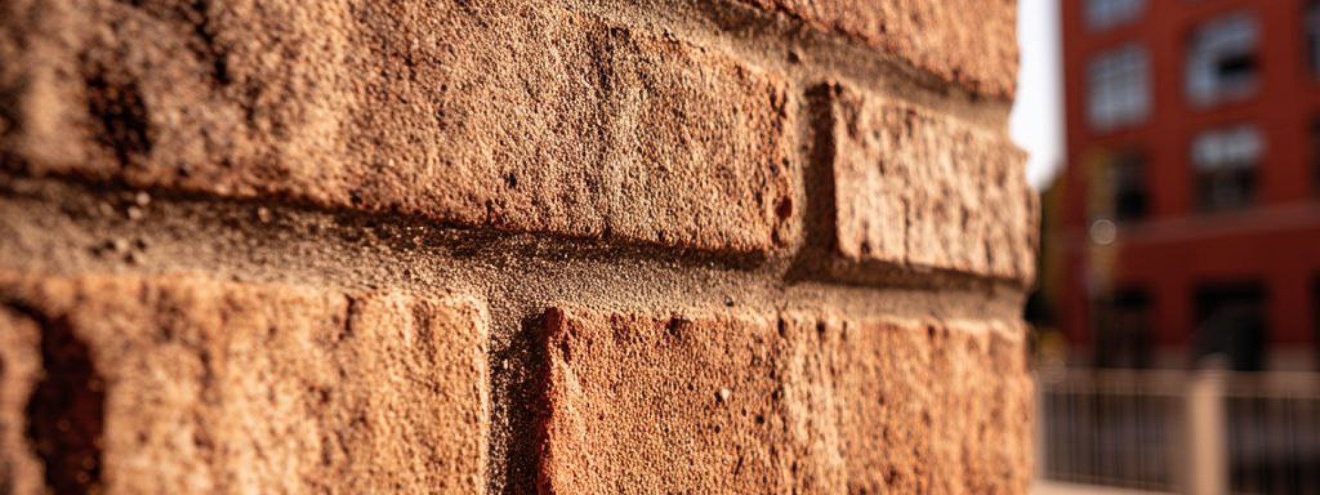 Кирпич фасадный облицовочный от завода в Таганроге