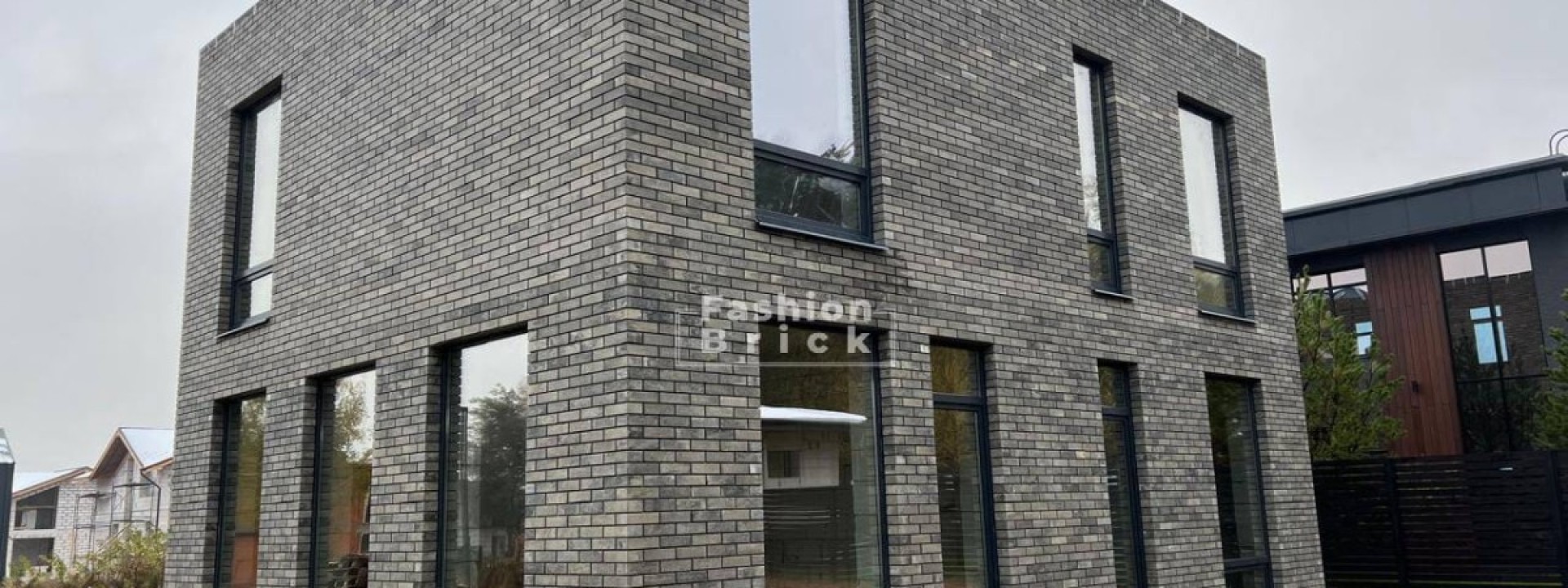 Как построить забор своими руками при помощи квадроблоков - пошаговая инструкция