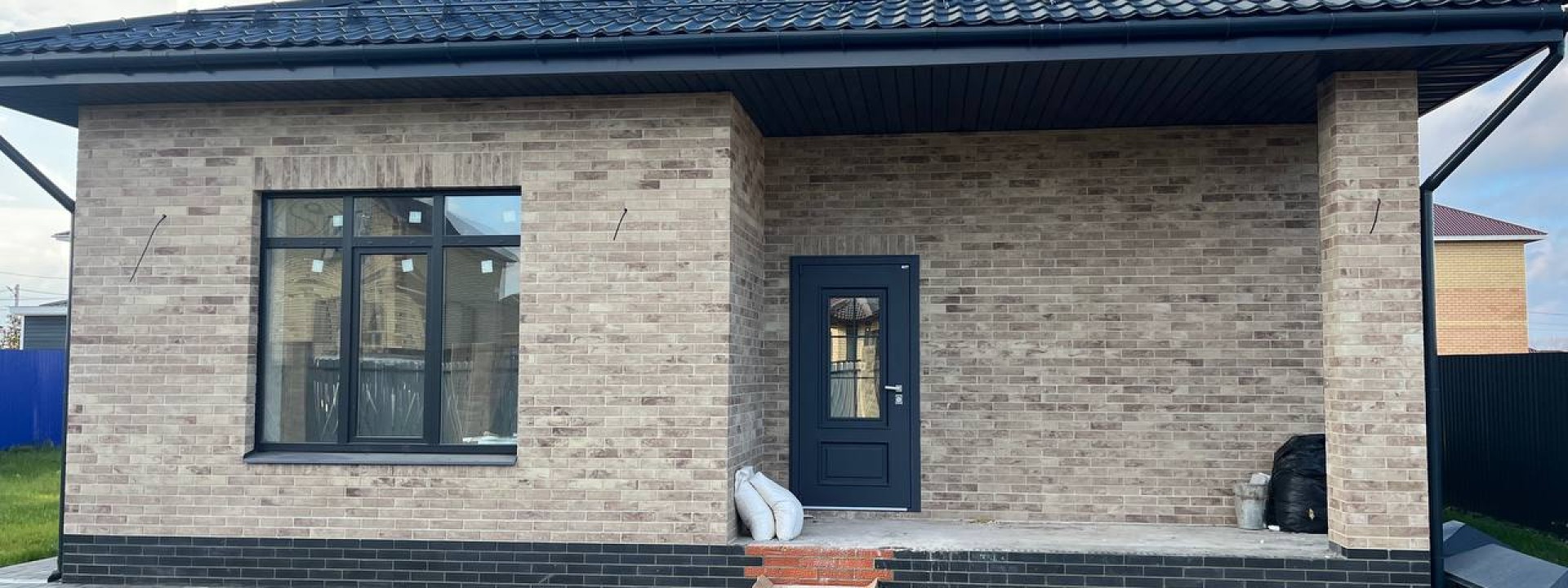 Купить блок заборный, квадроблок по доступной цене производителя в Грозном