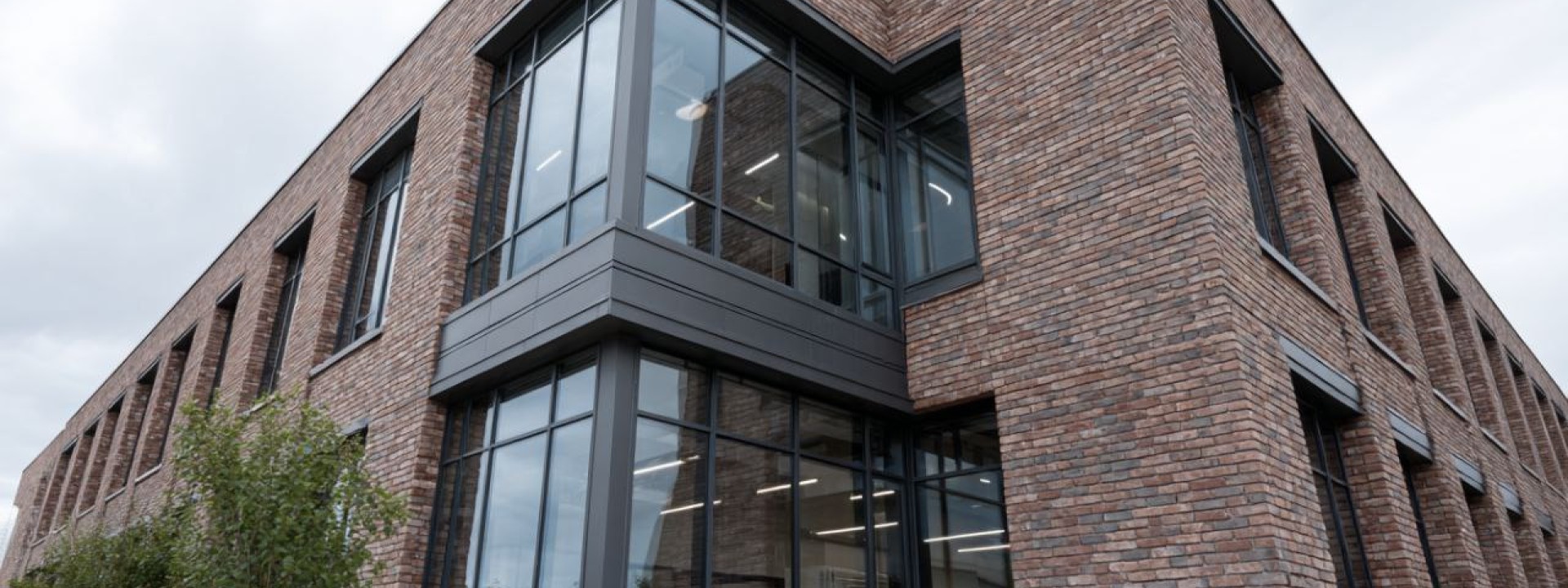 Облицовочный кирпич от завода изготовителя в Апшеронске